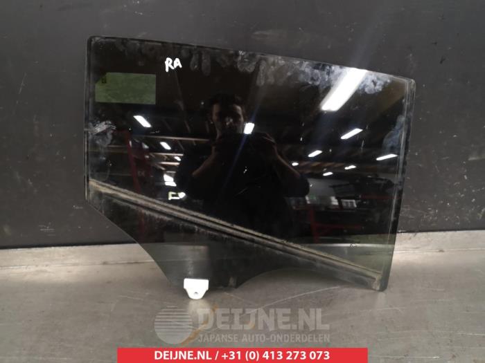 Mazda 3 Türscheibe 4-türig rechts hinten O288116
