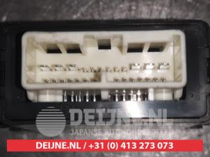 Toyota C-HR Wiper module O309383 photo 2