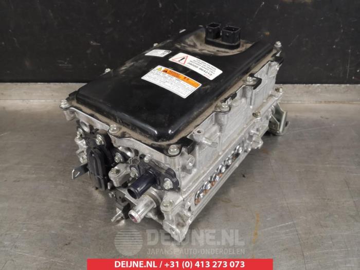 Toyota C-HR Inverter O385341