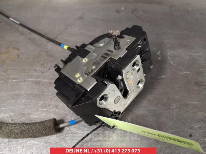 Nissan Note Rear door lock mechanism 4-door, left O280140