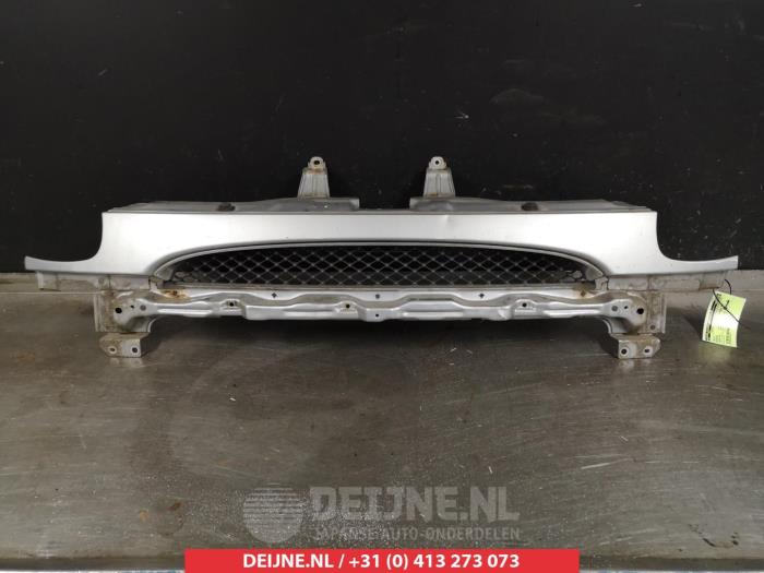 Daihatsu Sirion Grille O265416