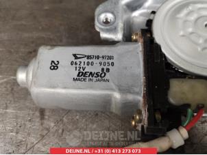 Daihatsu Sirion Window mechanism 4-door, front right O276941 photo 2