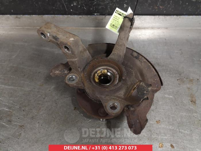 Daihatsu Sirion Fusee rechts-voor O323969