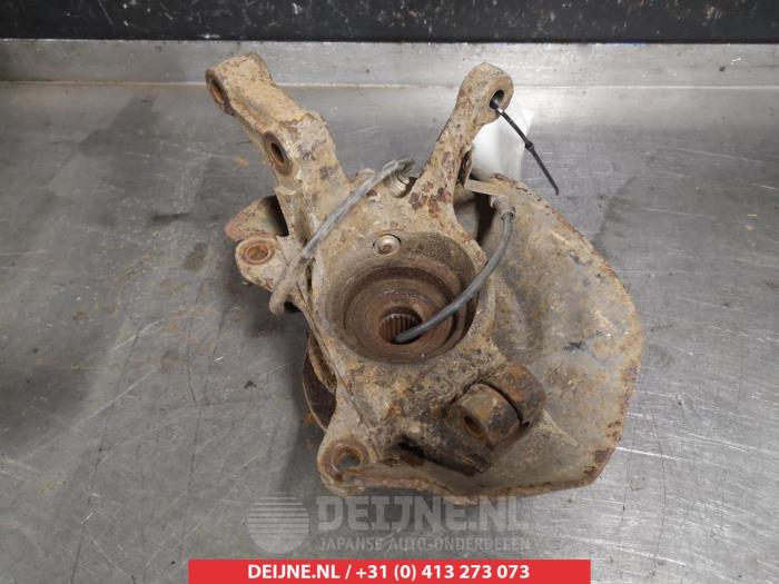 Suzuki Liana Fusee rechts-voor O324036