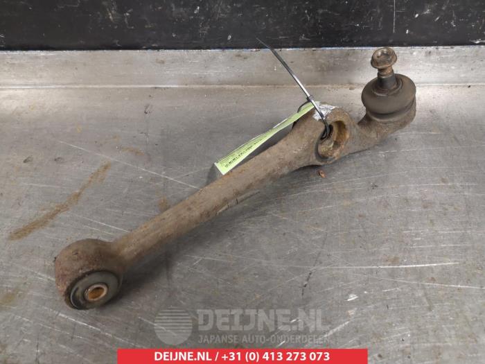 Daihatsu Young RV Querlenker unten links vorne O381662