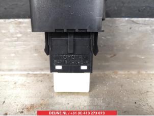 Toyota Auris Handbremse Schalter O311264 foto 3
