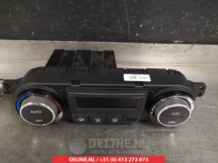 Hyundai I20 Kachel Bedieningspaneel O305514