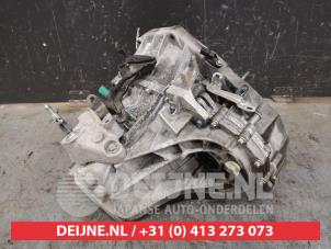 Nissan Pulsar Versnellingsbak O372005 foto 2