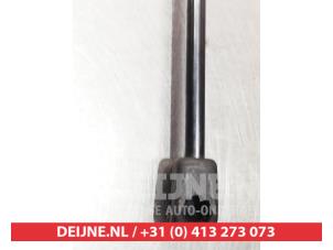 Hyundai Santafe Bonnet gas strut, left O266030 photo 3