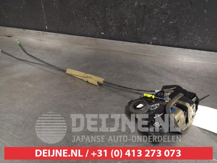 Toyota Corolla Deurslot Mechaniek 2Deurs links O279119