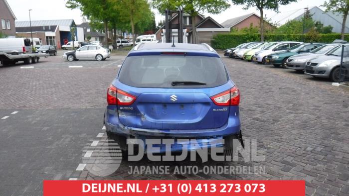 Suzuki SX-4 Heckklappengriff O296912