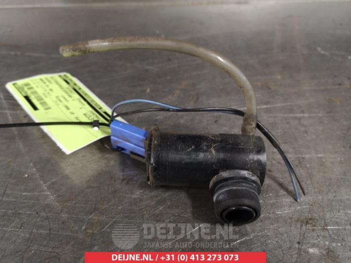 Suzuki Wagon R+ Scheibensprüherpumpe vorne O340954