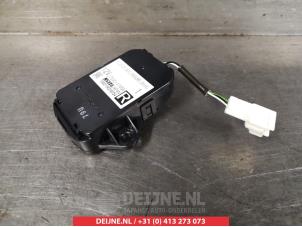 Gebruikte Koplampmotor Nissan Qashqai (J11) 1.3 DIG-T 140 16V Prijs € 20,00 Margeregeling aangeboden door V.Deijne Jap.Auto-onderdelen BV