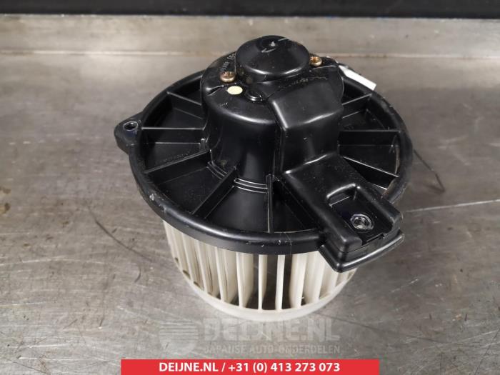 Suzuki Ignis Kachel Ventilatiemotor O367362
