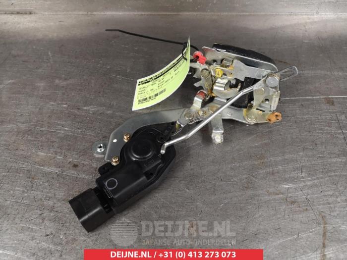 Suzuki Ignis Deurslot Mechaniek 4Deurs rechts-voor O281139
