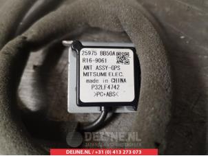 Nissan Qashqai GPS antenna O269319 photo 2
