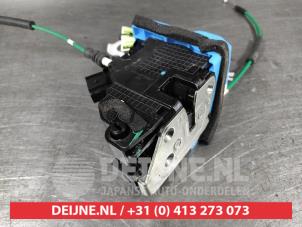 Hyundai I30 Deurslot Mechaniek 4Deurs rechts-achter O281360 foto 2