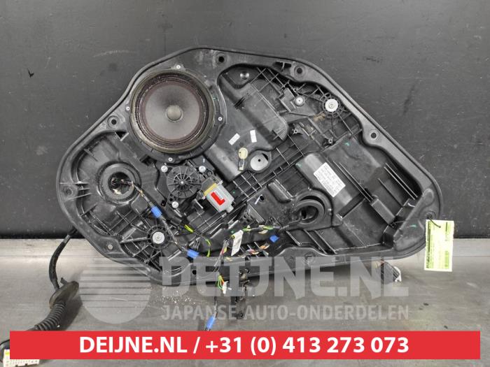 Hyundai I30 Ruitmechaniek 4Deurs rechts-achter O291085