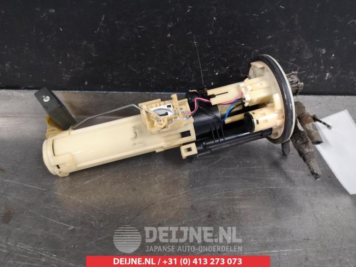 Gebruikte Tank element Pomp Suzuki Jimny Hardtop 1.3i 16V Prijs € 50,00 Margeregeling aangeboden door V.Deijne Jap.Auto-onderdelen BV
