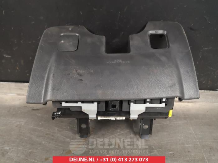 Toyota Avensis Knie airbag O271764