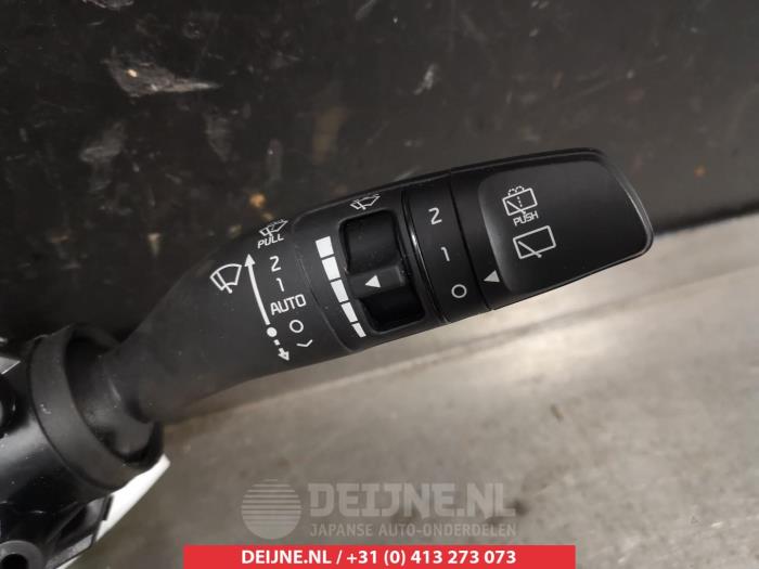 Schakelaar Stuurkolom (licht) van een Kia Sportage (QL) 1.6 T-GDI 16V 4x2 2019