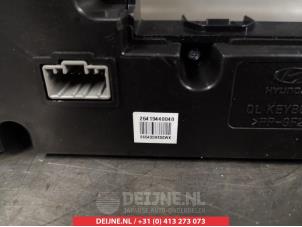 Kia Sportage Radiobedienings paneel O312587 foto 2