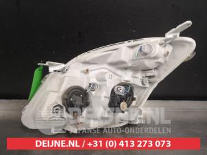 Toyota Corolla Verso Koplamp rechts O267336 foto 3