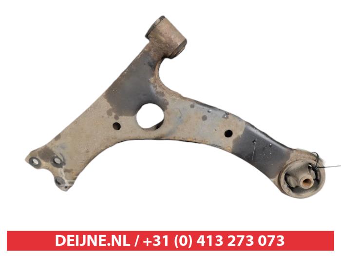 Toyota Corolla Verso Draagarm onder links-voor O381824