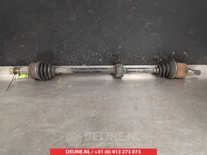 Nissan Primera Front drive shaft, right O319261