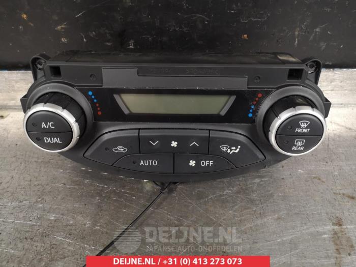 Toyota Yaris Kachel Bedieningspaneel O306492