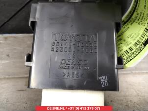 Toyota Yaris Scheibenwischer Modul O309384 foto 2