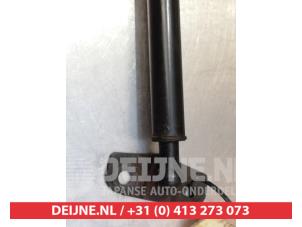 Daewoo Nubira Gasdemper links-achter O294051 foto 3