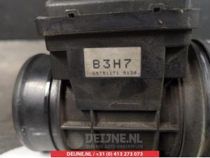 Mazda 323F Luchthoeveelheidsmeter O342415 foto 2