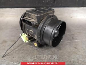 Gebruikte Luchthoeveelheidsmeter Mazda MX-5 (NA18/35/6C/8C) 1.8i 16V Prijs € 35,00 Margeregeling aangeboden door V.Deijne Jap.Auto-onderdelen BV