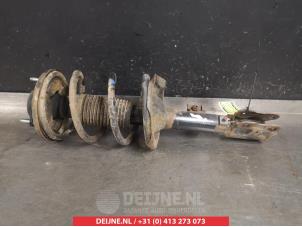 Gebruikte Mac Phersonpoot links-voor Mitsubishi ASX 2.2 DI-D 16V 4WD Prijs € 60,00 Margeregeling aangeboden door V.Deijne Jap.Auto-onderdelen BV