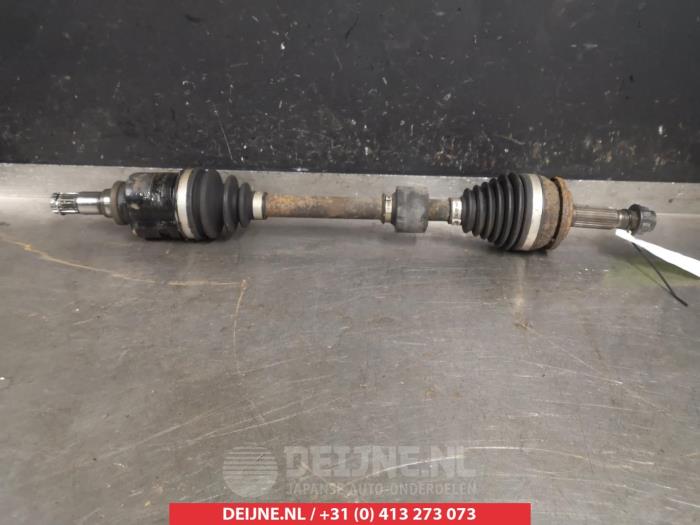 Toyota Avensis Aandrijfas links-voor O318709
