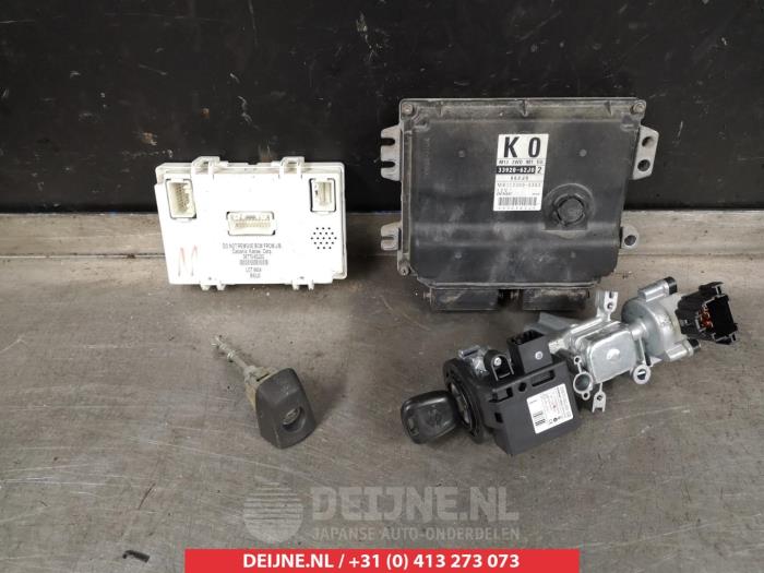 Suzuki Swift Steuergerät Motormanagement O345282