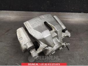 Toyota Auris Front brake calliper, right O326995 photo 2