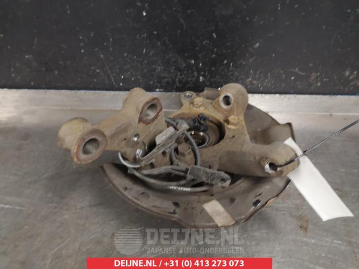 Toyota Verso Fusee links-voor O323222