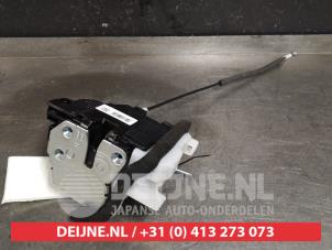 Gebruikte Deurslot Mechaniek 4Deurs rechts-voor Hyundai i20 (GBB) 1.2i 16V Prijs € 75,00 Margeregeling aangeboden door V.Deijne Jap.Auto-onderdelen BV