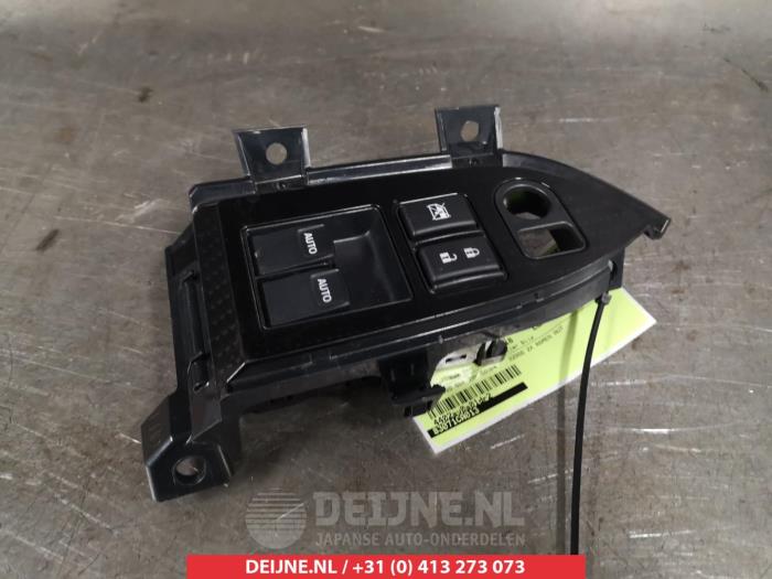 Toyota GT86 Multi-functional window switch O312356