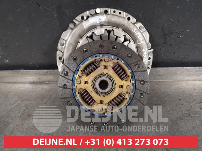 Gebruikte Koppelingsset (compleet) Hyundai i20 1.2i 16V Prijs € 75,00 Margeregeling aangeboden door V.Deijne Jap.Auto-onderdelen BV