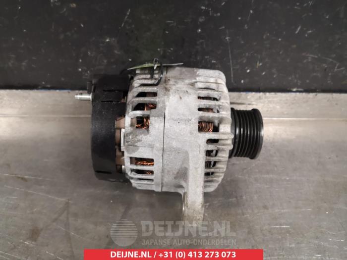 Gebruikte Dynamo Suzuki SX4 S-Cross (JY) 1.6 16V DDiS Prijs € 75,00 Margeregeling aangeboden door V.Deijne Jap.Auto-onderdelen BV