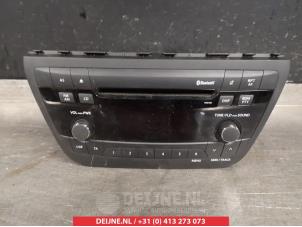 Gebruikte Radio Suzuki SX4 S-Cross (JY) 1.6 16V DDiS Prijs € 100,00 Margeregeling aangeboden door V.Deijne Jap.Auto-onderdelen BV