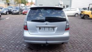 Mitsubishi Grandis Heckklappe O296387 foto 2