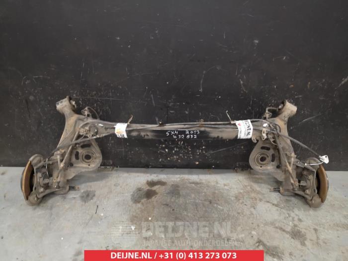 Suzuki SX-4 Achteras voorwielaandrijving O375540