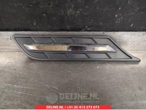 Suzuki Vitara Wheel arch strip O270351 photo 2