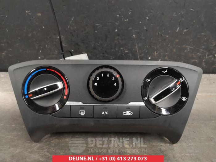 Hyundai I20 Kachel Bedieningspaneel O305594