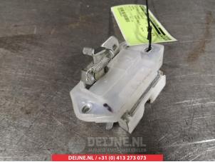 Suzuki Alto Schließmechanik Heckklappe O296811 foto 2