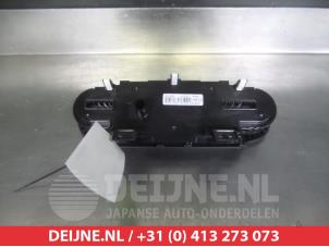 Kia Sorento Heater control panel O305935 photo 2